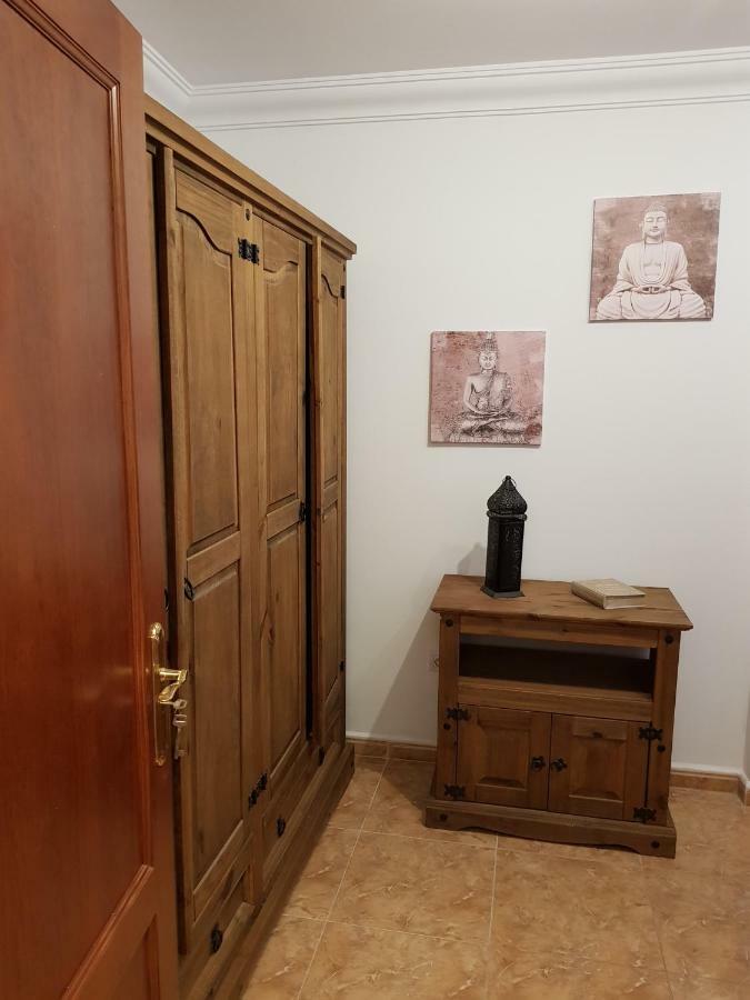 Hill Valley Apartment *